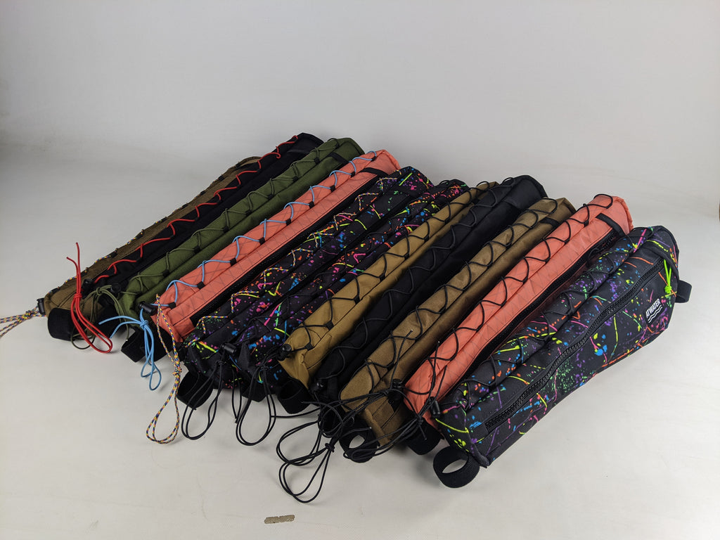 EXPÉDITION À DEMI CADRE